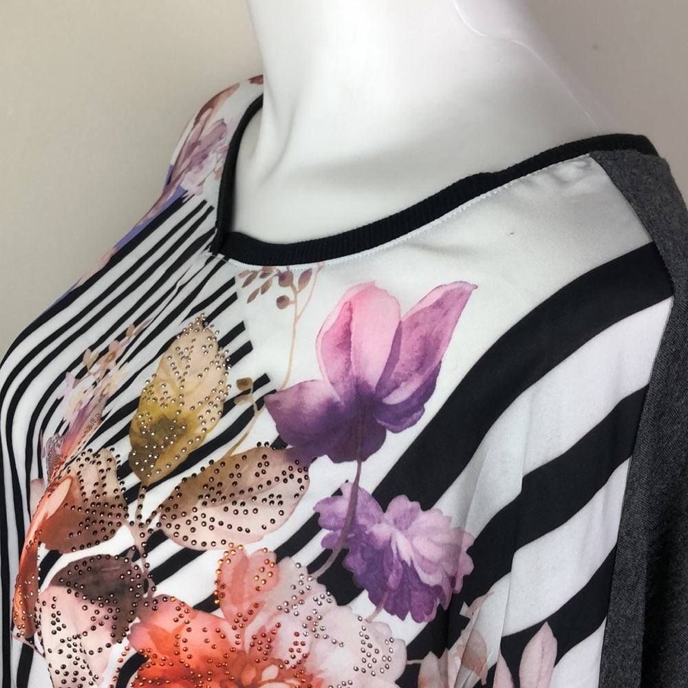CJ Banks Mixed Media Tunic - Picture 9 of 11